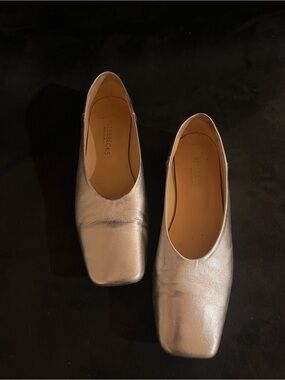 Bells & Becks Silver Leather Square-Toe Ballet Flats